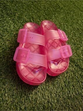 Pink inspired mallicora slides